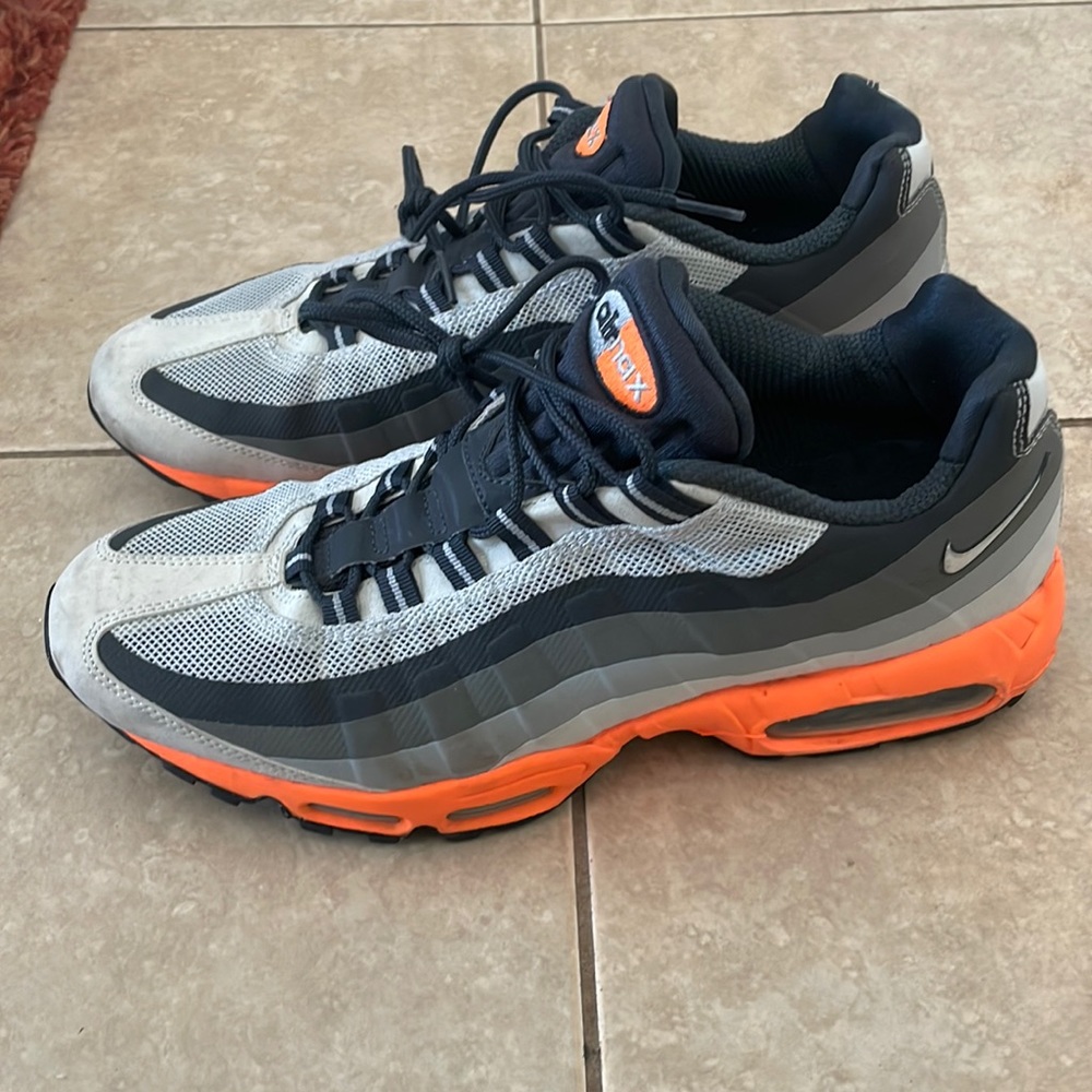 Nike Air Max 95 Men's Shoes - Black and Orange